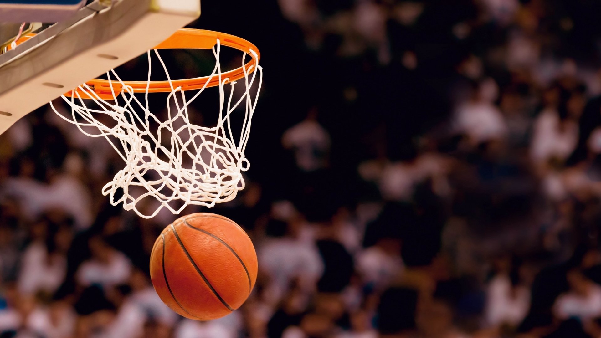 湖人逆转独行侠，詹姆斯第四节连砍14分率队翻盘，nba_湖人胜骑士 詹姆斯复出砍26分
